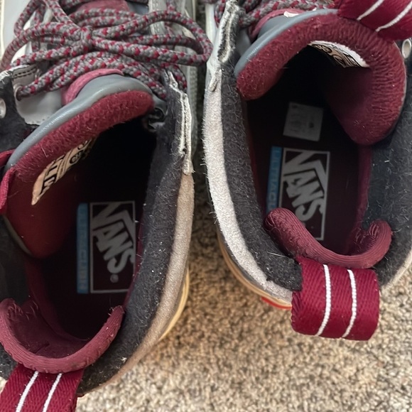 Vans MTE high top grey and maroon 10.5 - Picture 7 of 7